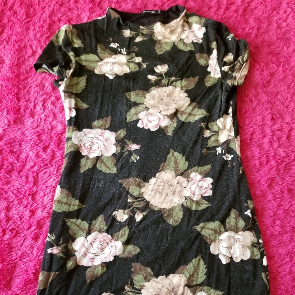 Popular Basics - Floral fitted pencil dress